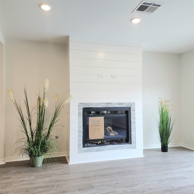 12969 Centaurus Ct in Willis, TX - Building Photo - Building Photo