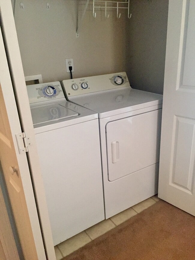 3714 Cotswold Ave in Greensboro, NC - Building Photo - Building Photo