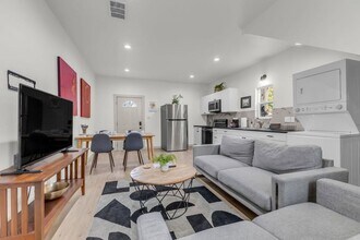 3507 Flaxley Dr in Dallas, TX - Building Photo - Building Photo