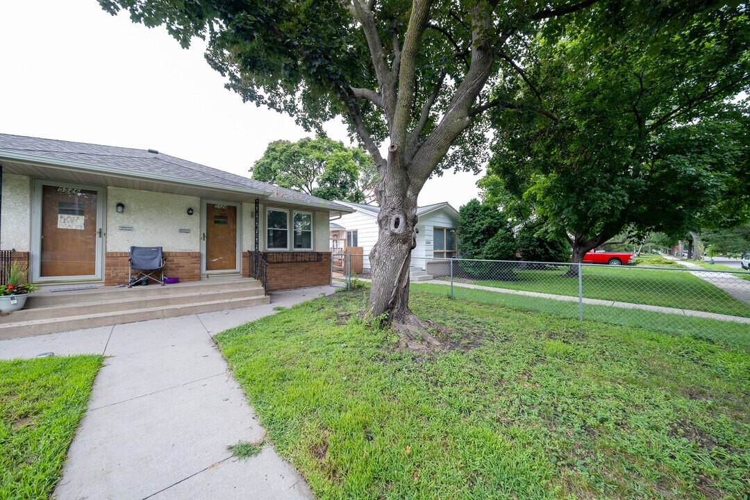 5524 Oliver Ave S in Minneapolis, MN - Building Photo