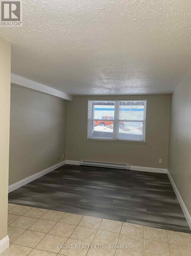 45 Cannifton Rd in Belleville, ON - Building Photo - Building Photo