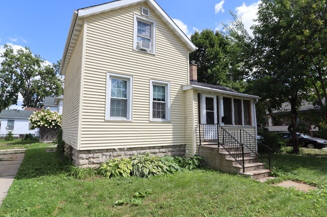 53 Olcott St in Fond du Lac, WI - Building Photo - Building Photo