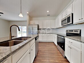 398 Sandstone Dr in St. Augustine, FL - Foto de edificio - Building Photo