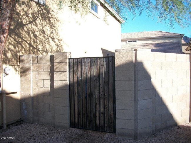 21817 N 40th Pl in Phoenix, AZ - Building Photo - Building Photo