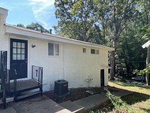 2573 Dusty Ln in Decatur, GA - Building Photo - Building Photo