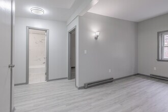 Mar-Lea Park Apartments in Ashford, CT - Building Photo - Interior Photo