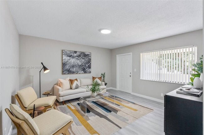 501 SE 23rd St in Fort Lauderdale, FL - Building Photo - Building Photo