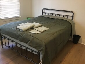 665 Loma Ave in Long Beach, CA - Foto de edificio - Building Photo