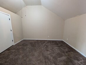 316 N Sawyer St in Pryor, OK - Building Photo - Building Photo