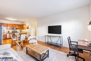 33 New Scotland Ave, Unit 124-13 in Albany, NY - Building Photo