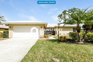 3987 Lemonwood Dr in Sarasota, FL - Building Photo