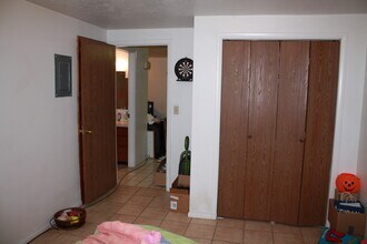 296 W 1100 N, Unit 1 in Logan, UT - Foto de edificio - Building Photo