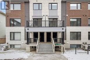 301 Glenroy Gilbert Dr in Ottawa, ON - Building Photo