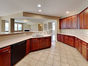 330 Branch Valley Dr in Dallas, GA - Foto de edificio - Building Photo