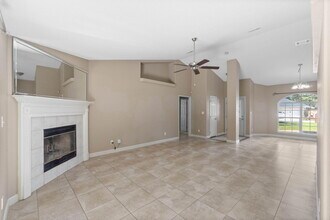 7968 Lola Cir in Navarre, FL - Building Photo - Building Photo