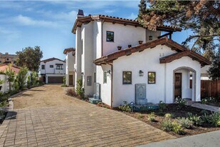 4285 Carpinteria Ave in Carpinteria, CA - Building Photo