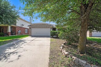 18509 Sandy Bottom Dr in Pflugerville, TX - Foto de edificio - Building Photo