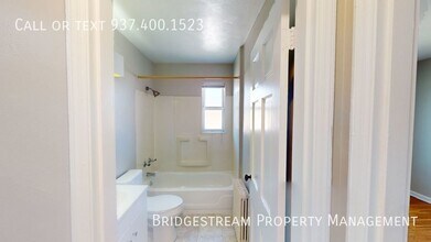 1549 Old Ln Ave-Unit -4 in Dayton, OH - Building Photo - Building Photo