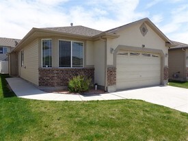 738 Skipton Dr W in North Salt Lake, UT - Building Photo