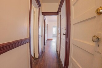 70 Neptune Ave in Jersey City, NJ - Building Photo - Building Photo