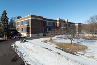 54 Sand Creek Rd in Albany, NY - Building Photo - Building Photo