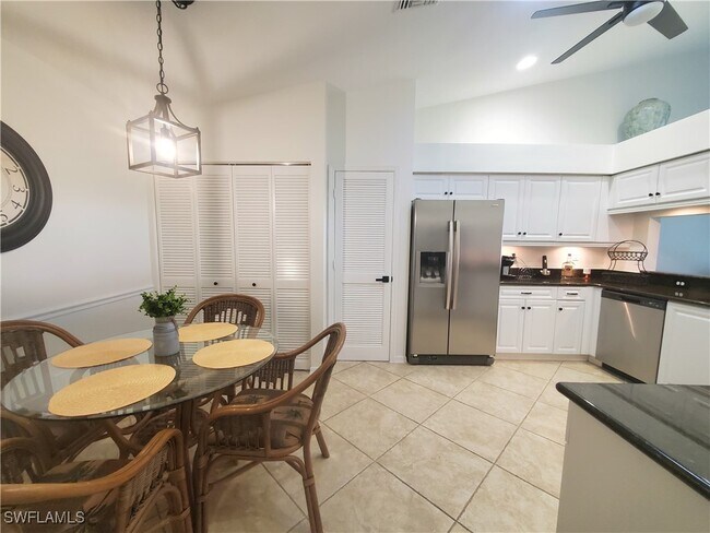 992 Marblehead Dr