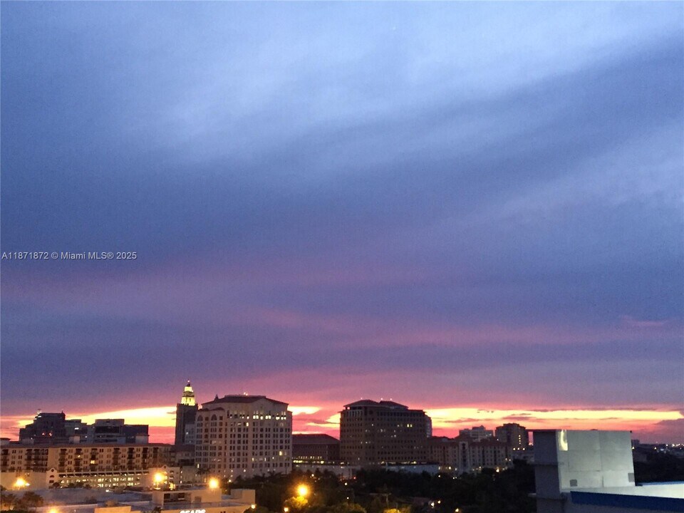 3410 Coral Wy in Miami, FL - Building Photo