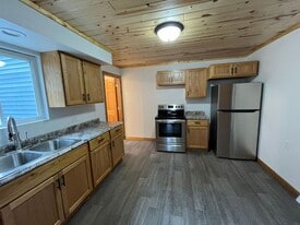 426 Vaughn St in Rhinelander, WI - Building Photo