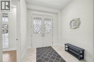 268 Rea Dr in Fergus, ON - Building Photo - Building Photo