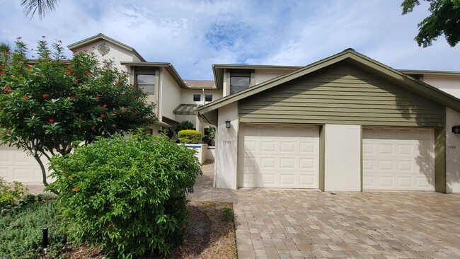 property at 1710 Starling Dr