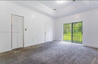 2320 NW 52nd St in Miami, FL - Building Photo - Building Photo