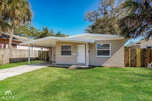 1826 45th St S in St. Petersburg, FL - Building Photo