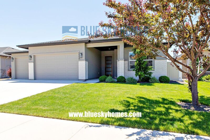 9119 W Stirrup Dr in Boise, ID - Building Photo