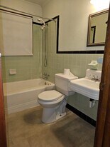 389 Collins Rd in Toccoa, GA - Building Photo