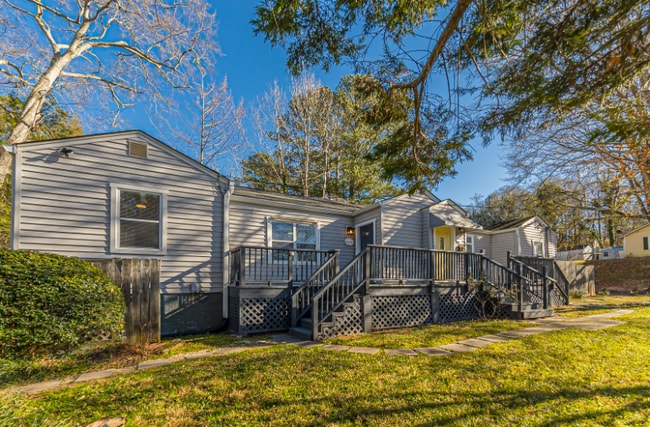 160 Adams St, Unit A in Clarkesville, GA - Building Photo - Building Photo