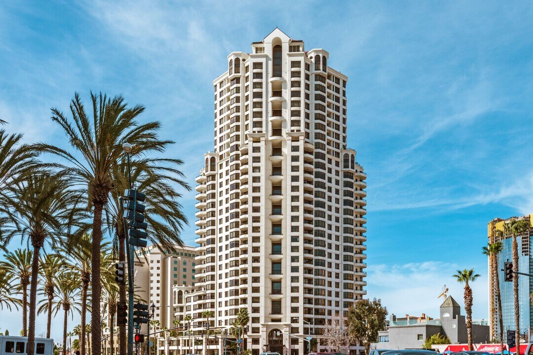 757 W G St in San Diego, CA - Building Photo