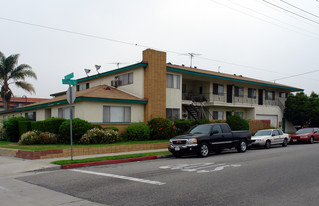 12544 Oxford Ave Apartments