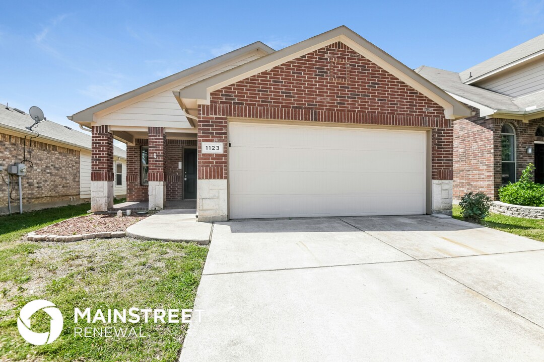 1123 Kielder Ct in Fort Worth, TX - Building Photo