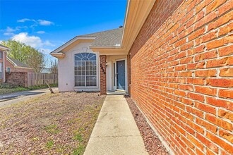 2638 Queens Hollow Ct in Montgomery, AL - Foto de edificio - Building Photo