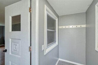 24 Elaine Dr in Rochester, NY - Building Photo - Building Photo