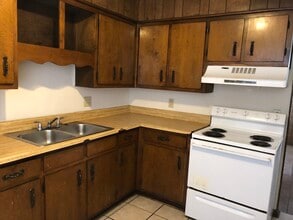 2112 14th Ave N in Columbus, MS - Building Photo - Building Photo