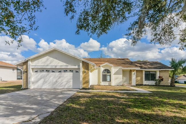 property at 1015 Elizabeth Ridge Ct