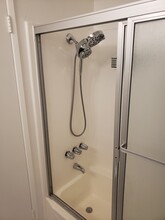 2323 Huntington St in Huntington Beach, CA - Foto de edificio - Building Photo