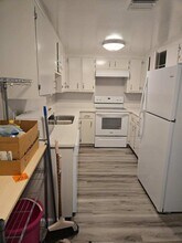 2915 Bayview Blvd, Unit 2 Second Floor Floor in Portsmouth, VA - Building Photo - Building Photo