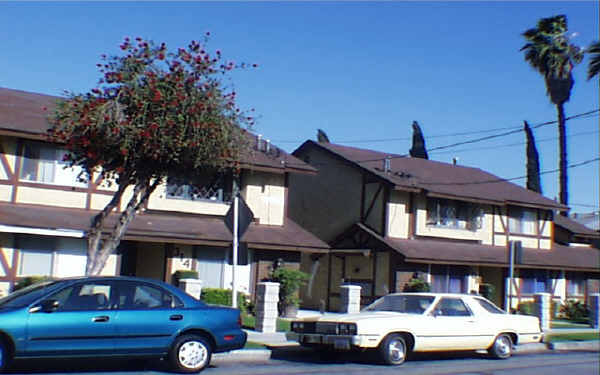 Nicholson Villa in Monterey Park, CA - Building Photo