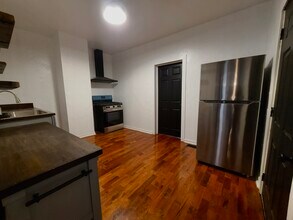 1751 W 21st Pl, Unit 1 in Chicago, IL - Foto de edificio - Building Photo