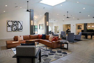 The Residences at Brookside Commons in Owings Mills, MD - Foto de edificio - Building Photo