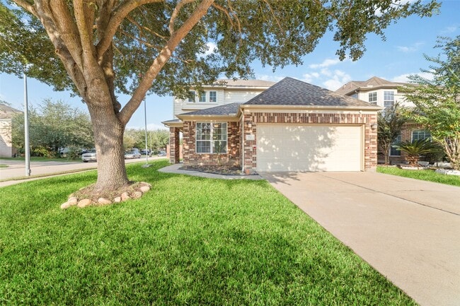 property at 2707 Youpon Lake Ct