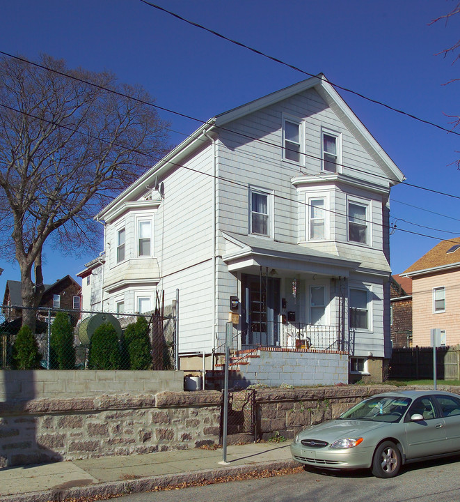 162 Ogrady St in Fall River, MA - Foto de edificio