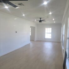 8830 Stroelitz St in New Orleans, LA - Building Photo - Building Photo